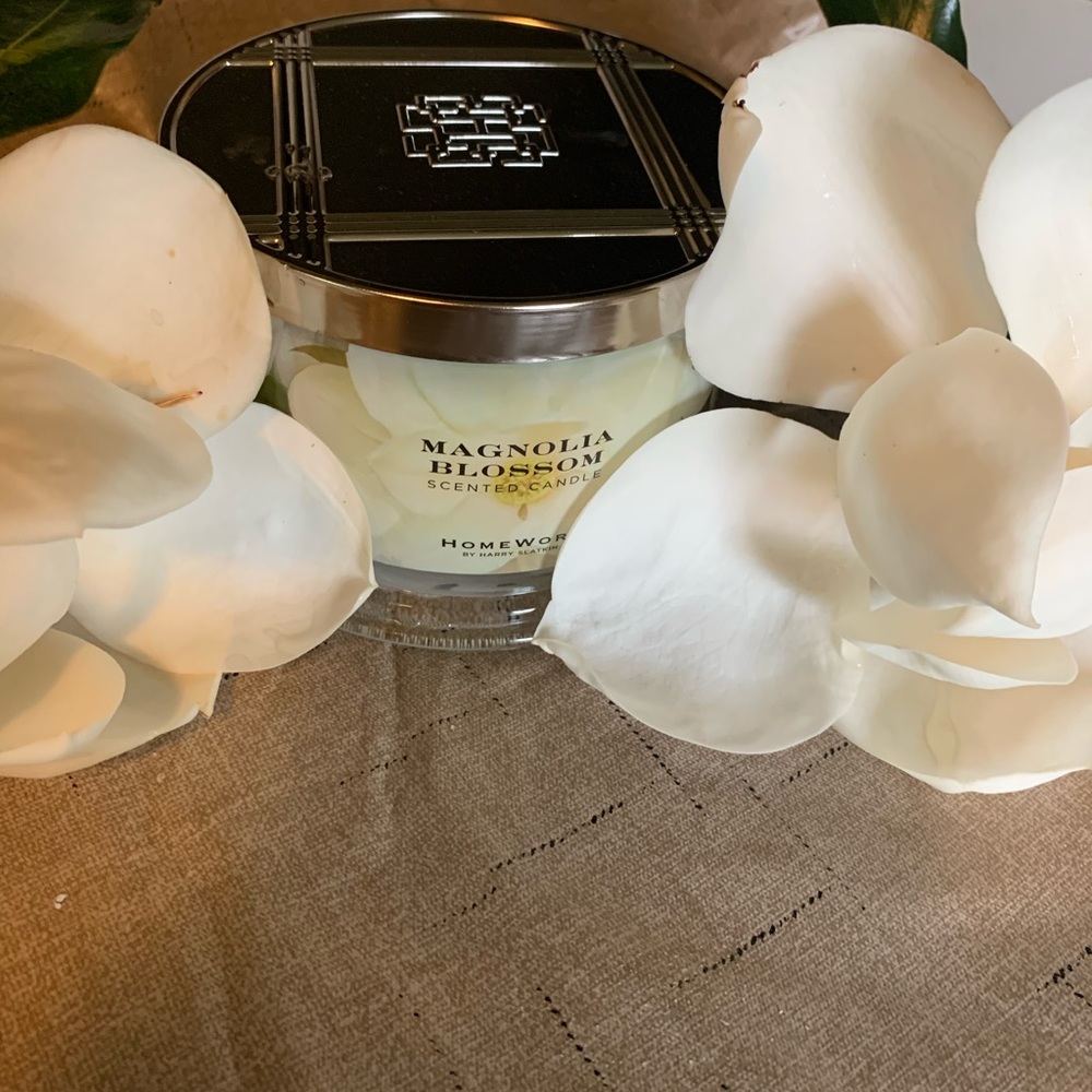 Magnolia Blossoms 4 wick candle New by H Slatkin